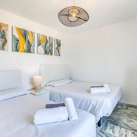 Hanami El Pinacho Beach Apartment