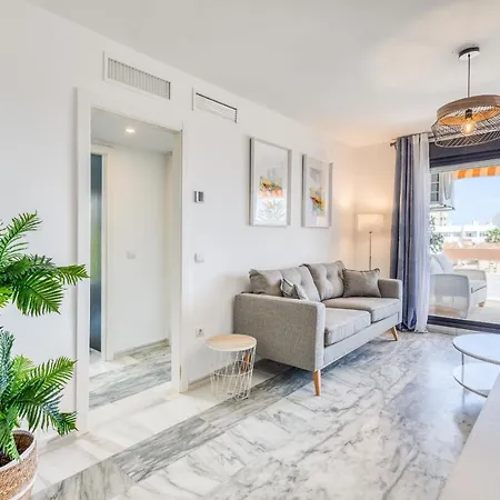 Apartment Hanami El Pinacho Beach Estepona